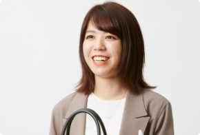 エコスタイル銀座本店 鑑定士　井出 菜緒