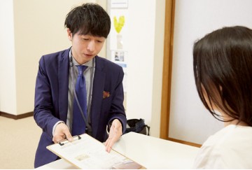 新宿まで洋服を買取に出しに来るのが大変な方へ。